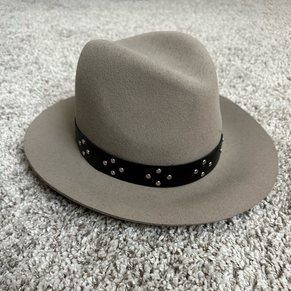 Rag & Bone Wool Hat With Black and Silver Studded Band - Picture 4 of 5